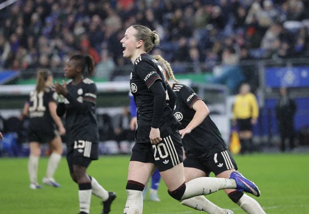 Goal celebration 0 2 Franziska Kett FC Bayern Muenchen Football, Season 2025 2026, Women, DFB Cup, Quarterfinal, Volksparkstadion Hamburg, Hamburger SV vs FC Bayern Muenchen DFL REGULATIONS PROHIBIT ANY USE OF PHOTOGRAPHS AS IMAGE SEQUENCES AND OR QUASI VIDEO