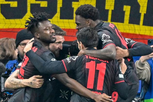 Robert Andrich Leverkusen 8 celebrates with the team after scoring the 1 0 goal 11 03 2026 ¢ Soccer ¢ Champions League, Bayer Leverkusen vs FC Arsenal, BayArena, Leverkusen, Copyright: xpepphotox xHorstxMauelshagenx pep00321, pep_20260311_hm_305298