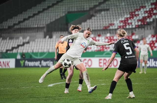 Germany DFB Pokal Women 2025 2026, SGS Essen vs SV Werder Bremen, Wednesday 11 03 2026 Stadion an der Hafenstraße Nordrhein Westfalen, Germany Lina Hausicke SV Werder Bremen, 18 Copyright: xMerlexKölkingx