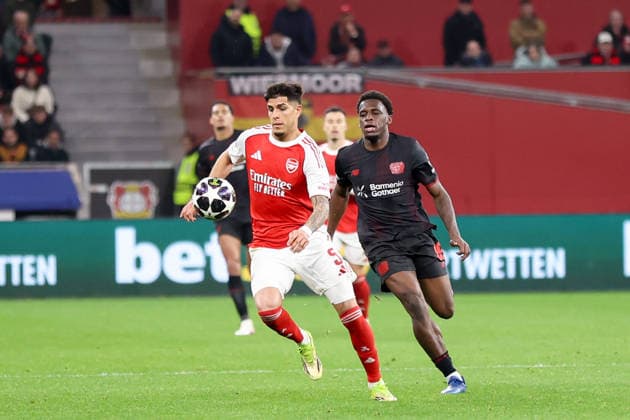 duel between Piero Hincapie Arsenal London and Ernest Poku Bayer Leverkusen GER, Bayer Leverkusen vs Arsenal London, Football, Champions League, Round of 16, 2025 2026 season, 11 03 2026 DFL REGULATIONS PROHIBIT ANY USE OF PHOTOGRAPHS AS IMAGE SEQUENCES AND OR QUASI VIDEO GER, Bayer Leverkusen vs Arsenal London, Football, Champions League, Round of 16, 2025 2026 season, 11 03 2026 Leverkusen Copyright: xEibner-Pressefoto FrankxZeisingx EP_FZG