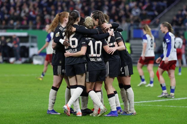 2026 03 11 xfsx Soccer DFB Cup Womens Quarterfinals Hamburger Sportverein Bayern Muenchen Volksparkstadion v l Natalia Padilla Bidas FC Bayern Muenchen ,23 makes the goal 3 0 for FC Bayern Muenchen DFL regulations prohibit any use of photographs as image sequences and or quasi video Copyright: HMBxMedia FernandoxSoares