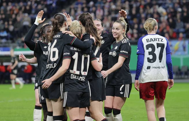 0 3 Cheering by Natalia Padilla Bidas FC Bayern Muenchen Football, Season 2025 2026, Women, DFB Pokal, Quarterfinal, Volksparkstadion Hamburg, Hamburger SV vs FC Bayern Muenchen DFL REGULATIONS PROHIBIT ANY USE OF PHOTOGRAPHS AS IMAGE SEQUENCES AND OR QUASI VIDEO
