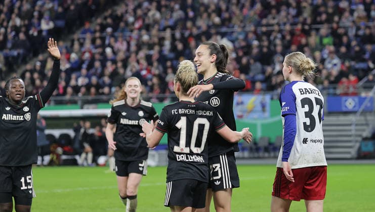 0 3 Goal celebration Natalia Padilla Bidas FC Bayern Muenchen Football, Season 2025 2026, Women, DFB Cup, Quarterfinal, Volksparkstadion Hamburg, Hamburger SV vs FC Bayern Muenchen DFL REGULATIONS PROHIBIT ANY USE OF PHOTOGRAPHS AS IMAGE SEQUENCES AND OR QUASI VIDEO