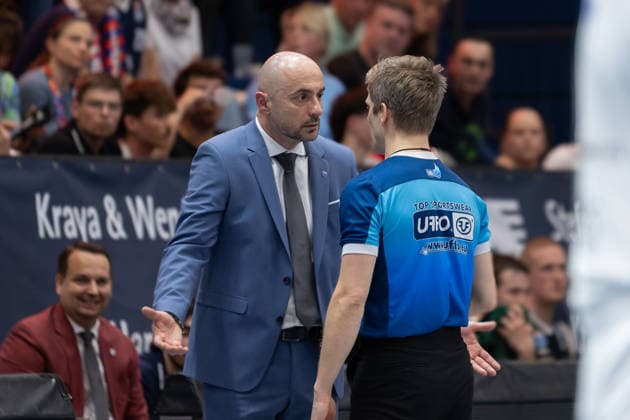 Milenko Bogicevic MBC, Head Coach , Referee, Syntainics MBC vs BK Olomoucko, European North Basketball League, Round of 16, 2025 26, Germany, Czech Republic, 11 03 2026 Weissenfels Stadthalle Sachsen Anhalt Germany