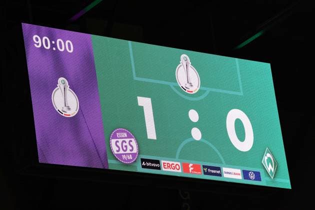Soccer Womens DFB Cup Season 2025 2026 Quarter-final SGS Essen Werder Bremen on 11 03 2026 at the stadium on Hafenstraße in Essen The scoreboard shows the final score DFB regulations prohibit any use of photographs as image sequences and or quasi video North Rhine-Westphalia Germany