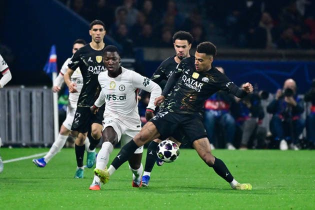 FOOTBALL : PSG vs Chelsea - Ligue des Champions - 11 03 2026 Desire Doue of Paris Saint Germain and Moises Caicedo of Chelsea during the UEFA Champions League match between Paris Saint Germain and Chelsea FC at Parc Des Princes on March 11 , 2026 in Paris, France. ( Photo by Federico Pestellini PsnewZ ) ParisFrance  Copyright: xFedericoxPestellinix