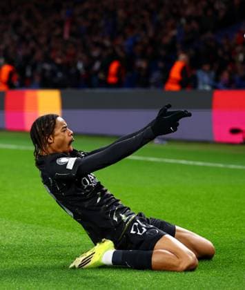 Bradley Barcola of Paris Saint-Germain celebrates scoring a goal after making the score 1-0. Paris Saint-Germain v Chelsea, UEFA Champions League, Round of 16, First Leg, Football, Parc des Princes, Paris, France - 11 Mar 2026Paris Parc des Princes France EDITORIAL USE ONLY No use with unauthorised audio, video, data, fixture lists, club league logos or live services. Online in-match use limited to 120 images, no video emulation. No use in betting, games or single club league player publications. Copyright: xJamesxMarsh Shutterstockx 16746728as