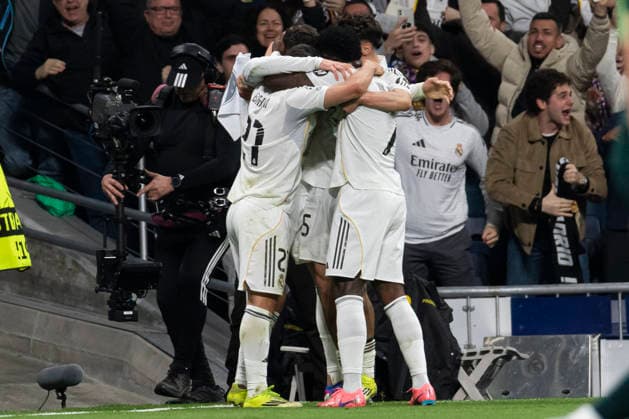 Real Madrid C F v Manchester City UEFA Champions League 2025 26 Round of 16 First Leg match Real Madrid C F v Manchester City UEFA Champions League 2025 26 Round of 16 First Leg match Federico Valverde of Real Madrid C celebrates his during the UEFA Champions League 2025 26 Round of 16 First Leg match between Real Madrid and Manchester City at Estadio Santiago Bernabeu on March 11, 2026 in Madrid Madrid, Spain Madrid Madrid Spain Real Madrid C F v Manchester City UEFA Champions League 2025 Copyright: xALEJANDROxMATIASx