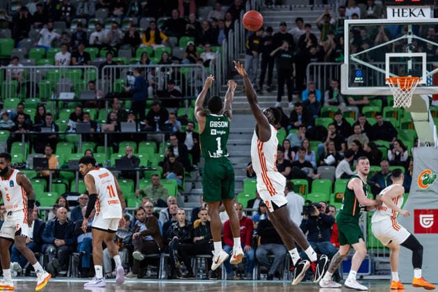 GER, BKT EuroCup, season 2025 2026, eighth final, Cedevita Olimpija Ljubljana Niners Chemnitz 11 03 2026, Arena Stozice, Ljubljana, GER, BKT EuroCup, season 2025 2026, eighth final, Cedevita Olimpija Ljubljana Niners Chemnitz Umoja Gibson Cedevita Olimpija Ljubljana 1 , Amadou Sow Niners Chemnitz, 12 Photo Alexander Trienitz Ljubljana Arena Stozice Slovenia