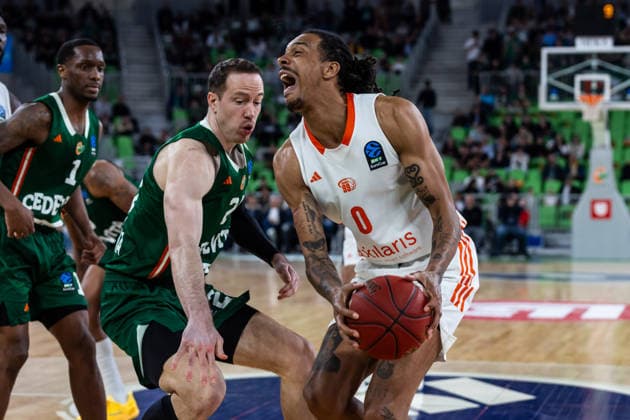 GER, BKT EuroCup, season 2025 2026, eighth final, Cedevita Olimpija Ljubljana Niners Chemnitz 11 03 2026, Arena Stozice, Ljubljana, GER, BKT EuroCup, season 2025 2026, eighth final, Cedevita Olimpija Ljubljana Niners Chemnitz Kevin Yebo Niners Chemnitz, 0 , David Skara Cedevita Olimpija Ljubljana 24 Photo Alexander Trienitz Ljubljana Arena Stozice Slovenia