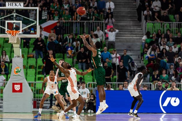 GER, BKT EuroCup, season 2025 2026, eighth final, Cedevita Olimpija Ljubljana Niners Chemnitz 11 03 2026, Arena Stozice, Ljubljana, GER, BKT EuroCup, season 2025 2026, eighth final, Cedevita Olimpija Ljubljana Niners Chemnitz Umoja Gibson Cedevita Olimpija Ljubljana 1 Foto Alexander Trienitz Ljubljana Arena Stozice Slovenia