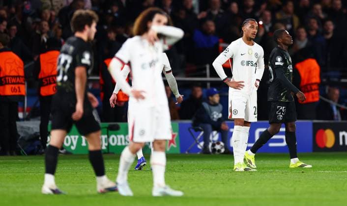 Joao Pedro of Chelsea and team mates look dejected after conceding a second goal. Paris Saint-Germain v Chelsea, UEFA Champions League, Round of 16, First Leg, Football, Parc des Princes, Paris, France - 11 Mar 2026Paris Parc des Princes France EDITORIAL USE ONLY No use with unauthorised audio, video, data, fixture lists, club league logos or live services. Online in-match use limited to 120 images, no video emulation. No use in betting, games or single club league player publications. Copyright: xJamesxMarsh Shutterstockx 16746728bz