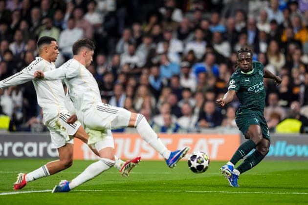 March 11, 2026, Madrid, Madrid, Spain: Jeremy Doku of Manchester City in action during the UEFA Champions League 2025 26 Round of 16 First Leg match between Real Madrid C.F. and Manchester City at Bernabeu stadium on March 11, 2026, in Madrid, Spain. Madrid Spain - ZUMAa181 20260311_zaa_a181_075 Copyright: xOscarxJ.xBarrosox