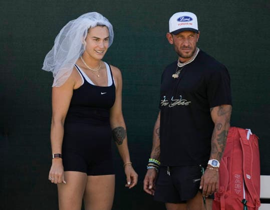 March 11, 2026 Aryna Sabalenka wears a bridal veil that a fan threw to her with her fiancÃ , Georgios Frangulis, during a workout at the BNP Paribas Open held at the Indian Wells Tennis Garden in Indian Wells, California. California. Mandatory Photo Credit : CSM Indian Wells United States of America - ZUMAc04_ 20260311_zma_c04_056 Copyright: xCharlesxBausx