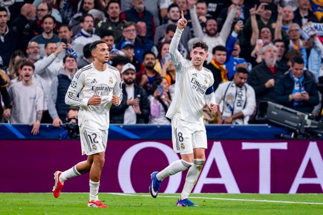 Real Madrid CF v Manchester City FC - UEFA Champions League 2025 26 Round of 16 First Leg Federico Valverde of Real Madrid (R) celebrates his goal during the UEFA Champions League 2025 26 Round of 16 First Leg match between Real Madrid CF and Manchester City FC at Estadio Santiago Bernabeu on March 11, 2026 in Madrid, Spain. Madrid Estadio Santiago Bernabeu Madrid Spain Copyright: xAlbertoxGardinx AGardin_20260311_Foot_Champ_Atl_Mad_Man_City__1005