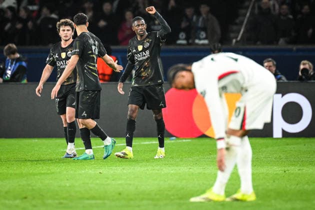 March 11, 2026, Paris, France, France: Ousmane DEMBELE of PSG celebrate his goal with Joao NEVES of PSG and Achraf HAKIMI of PSG during the UEFA Champions League match between Paris Saint-Germain and Chelsea CF at Parc des Princes Stadium on March 11, 2026 in Paris, France. Paris France - ZUMAm308 20260311_zsp_m308_012 Copyright: xMatthieuxMirvillex