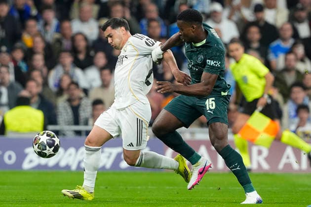 Real Madrid CF s Brahim Diaz (l) and Manchester City FC s Marc Guehi during Champions League 2025 2026, Round of 16 1st leg match. March 11 ,2026. (20260311140)