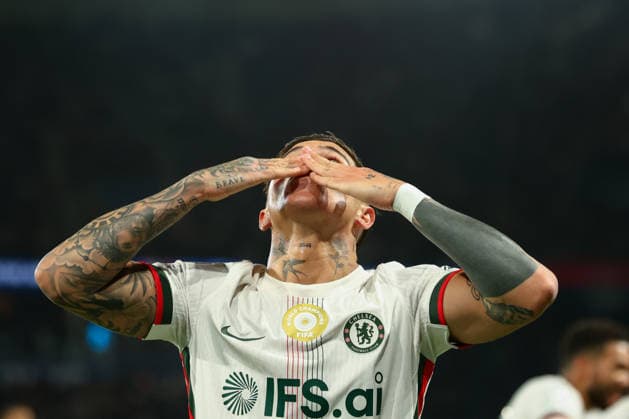 March 11, 2026, Paris, Ile-De-France, France: ENZO FERNANDEZ of Chlesea celebrates scoring his side s second goal in the UEFA Champions League 2025 26 Round of 16 Leg 1 of 2 game between PARIS SAINT-GERMAIN (PSG) and CHELSEA FC at the Parc des Princes Stadium in Paris, France. Soccer 2026: Champions League: PSG : Chelsea  - ZUMAc179 20260311_zep_c179_035 Copyright: xMickaelxChavetx
