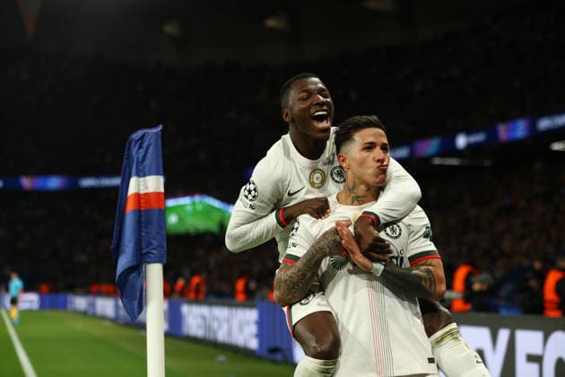 March 11, 2026, Paris, Ile-De-France, France: ENZO FERNANDEZ of Chlesea celebrates scoring his side s second goal in the UEFA Champions League 2025 26 Round of 16 Leg 1 of 2 game between PARIS SAINT-GERMAIN (PSG) and CHELSEA FC at the Parc des Princes Stadium in Paris, France. Paris France - ZUMAc179 20260311_zep_c179_047 Copyright: xMickaelxChavetx