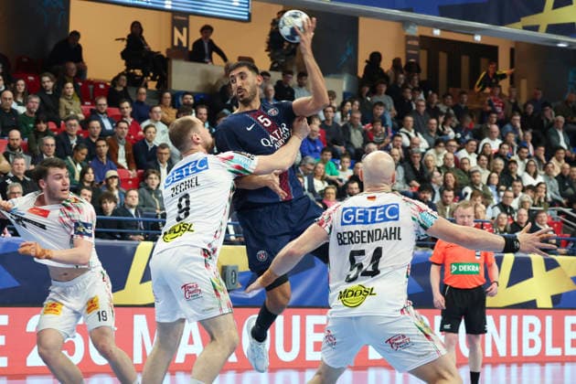 HANDBALL : Paris Saint Germain Vs SC Magdeburg - Ligue des Champions - 11 03 2026 Yahia Omar (Paris Saint Germain) Vs Tim Zechel (SC Magdeburg) - Oscar Bergendahl (SC Magdeburg) - Elvar Orn Jonsson (SC Magdeburg) ParisFrance  Copyright: xMichaelxBaucherx