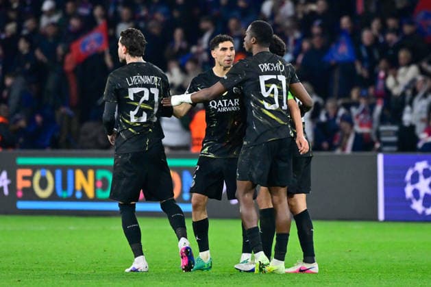 FOOTBALL : PSG vs Chelsea - Ligue des Champions - 11 03 2026 Achraf Hakimi of Paris Saint Germain celebrates with teammates following the UEFA Champions League match between Paris Saint Germain and Chelsea FC at Parc Des Princes on March 11 , 2026 in Paris, France. ( Photo by Federico Pestellini PsnewZ ) ParisFrance  Copyright: xFedericoxPestellinix