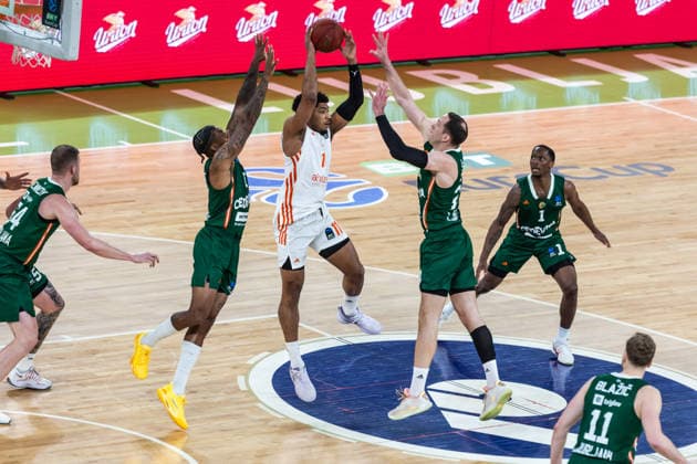 GER, BKT EuroCup, 2025 2026 season, round of 16, Cedevita Olimpija Ljubljana Niners Chemnitz 11 03 2026, Arena Stozice, Ljubljana, GER, BKT EuroCup, 2025 2026 season, round of 16, Cedevita Olimpija Ljubljana Niners Chemnitz Kostja Mushidi Niners Chemnitz, 11 , Maxim Bader Science City Jena, 24 Photo Alexander Trienitz Ljubljana Arena Stozice Slovenia