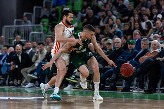 GER, BKT EuroCup, season 2025 2026, eighth final, Cedevita Olimpija Ljubljana Niners Chemnitz 11 03 2026, Arena Stozice, Ljubljana, GER, BKT EuroCup, season 2025 2026, eighth final, Cedevita Olimpija Ljubljana Niners Chemnitz Aleksej Nikolic Cedevita Olimpija Ljubljana 5 , Jordan Schakel Niners Chemnitz, 8 Photo Alexander Trienitz Ljubljana Arena Stozice Slovenia