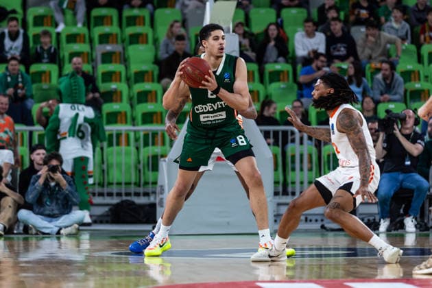 GER, BKT EuroCup, 2025 2026 season, round of 16, Cedevita Olimpija Ljubljana Niners Chemnitz 11 03 2026, Arena Stozice, Ljubljana, GER, BKT EuroCup, 2025 2026 season, round of 16, Cedevita Olimpija Ljubljana Niners Chemnitz Cameron Houindo Cedevita Olimpija Ljubljana 8 Photo Alexander Trienitz Ljubljana Arena Stozice Slovenia