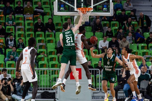 GER, BKT EuroCup, season 2025 2026, eighth final, Cedevita Olimpija Ljubljana Niners Chemnitz 11 03 2026, Arena Stozice, Ljubljana, GER, BKT EuroCup, season 2025 2026, eighth final, Cedevita Olimpija Ljubljana Niners Chemnitz Matthew Hurt Cedevita Olimpija Ljubljana 21 , Amadou Sow Niners Chemnitz, 12 Photo Alexander Trienitz Ljubljana Arena Stozice Slovenia