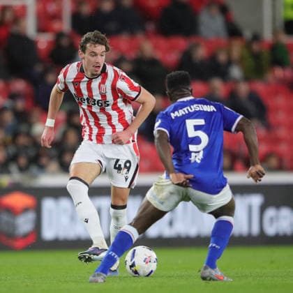 Stoke City v Ipswich Town, EFL Sky Bet Championship Milan Smit of Stoke City and Azor Matusiwa of Ipswich Town during the EFL Sky Bet Championship match between Stoke City and Ipswich Town at the Bet365 Stadium, Stoke-on-Trent, UK on 10 March 2026. Stoke-on-Trent Bet365 Stadium Staffordshire UK Editorial use only DataCo restrictions apply See www.football-dataco.com , Copyright: xAlunxRobertsx PSI-23871-0202