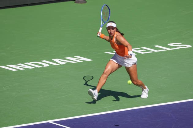 INDIAN WELLS, CA - MARCH 11: Jessica Pegula (USA) hits a forehand during the BNP Paribas Open on March 11, 2026 at Indian Wells Tennis Garden in Indian Wells, CA. (Photo by George Walker Icon Sportswire) TENNIS: MAR 11 BNP Paribas Open EDITORIAL USE ONLY Icon260311050