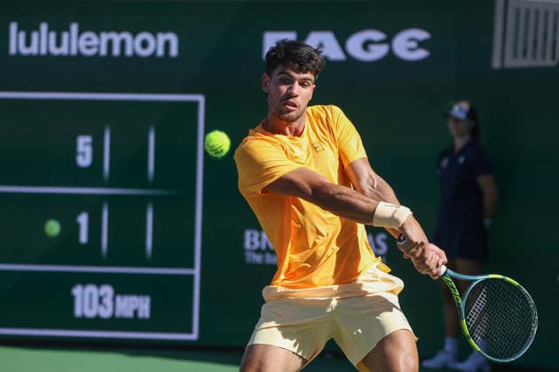 INDIAN WELLS, CA - MARCH 11: Carlos Alcaraz (ESP) hits a backhand during the BNP Paribas Open on March 11, 2026 at Indian Wells Tennis Garden in Indian Wells, CA. (Photo by George Walker Icon Sportswire) TENNIS: MAR 11 BNP Paribas Open EDITORIAL USE ONLY Icon260311100
