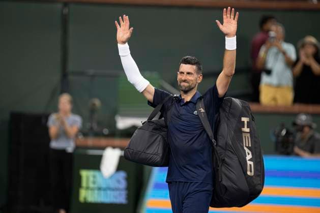 March 11, 2026, Indian Wells, California, USA: NOVAK DJOKOVIC of Serbia waves at the standing ovation crowd after being defeated by Jack Draper of Great Britain during their round of 16 match at the BNP Paribas Open at Indian Wells Tennis Garden on March 11, 2026 in Indian Wells, CA. Indian Wells USA - ZUMAl140 20260311_aap_l140_019 Copyright: xShelleyxLiptonx