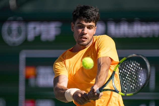 March 11, 2026, Indian Wells, California, USA: CARLOS ALCARAZ of Spain hits a backhand against Casper Ruud of Norway during their round of 16 match at the BNP Paribas Open at Indian Wells Tennis Garden on March 11, 2026 in Indian Wells, CA. Indian Wells USA - ZUMAl140 20260311_aap_l140_041 Copyright: xShelleyxLiptonx
