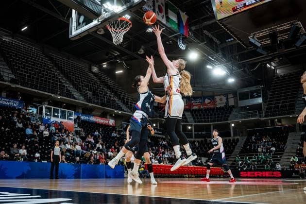 Basketball Villeurbanne 11 03 2026 Wommen™s Basketball World Cup 2026 Qualifying Tournament Germany GER South Korea KOR Frida Bühner Germany, No 20 Sohee Park Korea, No 11