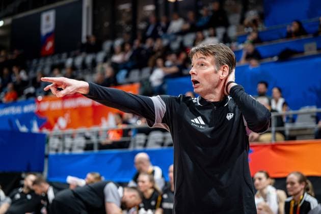 Basketball Villeurbanne 11 03 2026 Wommen™s Basketball World Cup 2026 Qualifying Tournament Germany GER South Korea KOR Olaf Lange Germany, Coach
