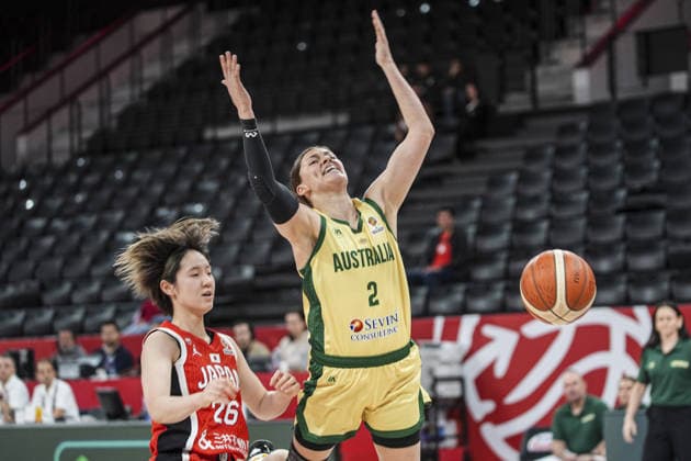 Australia v Japan - 2026 FIBA Women s Basketball World Cup qualification ISTANBUL, TURKIYE - MARCH 12: Jade Melbourne of Australia in action against Kokoro Tanaka of Japan during 2026 FIBA Women s Basketball World Cup qualification Group C match between Australia and Japan at Basketball Development Center in Istanbul, Turkiye on March 12, 2026. Beyza Comert Anadolu Istanbul Turkey. Editorial use only. Please get in touch for any other usage.  Copyright: x2026xAnadoluxBeyzaxComertx