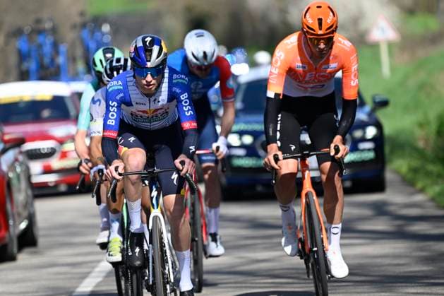 Paris Nice 2026 Stage 5 COLOMBIER-LE-VIEUX, FRANCE - MARCH 12 : Vlasov Aleksandr (RUS) of Red Bull - BORA - Hansgrohe and Tarling Joshua (GBR) of INEOS Grenadiers leading the escape pack during stage 5 of the 84th edition of Paris - Nice an UCI World Tour 2.UWT cycling road race stage for Men Elite of 205.4 km with start in Cormoranche-sur-Saone and finish in Colombier-le-Vieux on March 12, 2026 in Colombier-le-Vieux, France, 12 03 2026 ( Motordriver Guy De Vuyst - Colombier-le-Vieux France  Copyright: xNicoxVereeckenx