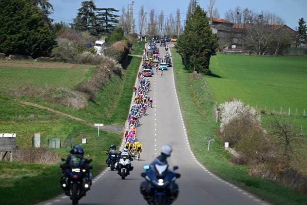 Paris Nice 2026 Stage 5 COLOMBIER-LE-VIEUX, FRANCE - MARCH 12 : illustration picture peloton during stage 5 of the 84th edition of Paris - Nice an UCI World Tour 2.UWT cycling road race stage for Men Elite of 205.4 km with start in Cormoranche-sur-Saone and finish in Colombier-le-Vieux on March 12, 2026 in Colombier-le-Vieux, France, 12 03 2026 ( Motordriver Guy De Vuyst - Colombier-le-Vieux France  Copyright: xNicoxVereeckenx