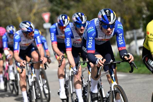 Paris Nice 2026 Stage 5 COLOMBIER-LE-VIEUX, FRANCE - MARCH 12 : riders of team Red Bull BORA - hansgrohe during stage 5 of the 84th edition of Paris - Nice an UCI World Tour 2.UWT cycling road race stage for Men Elite of 205.4 km with start in Cormoranche-sur-Saone and finish in Colombier-le-Vieux on March 12, 2026 in Colombier-le-Vieux, France, 12 03 2026 ( Motordriver Guy De Vuyst - Colombier-le-Vieux France  Copyright: xNicoxVereeckenx