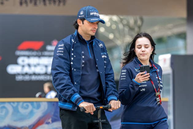 Chinese Grand Prix - The build up - Shanghai International Circuit SHANGHAI INTERNATIONAL CIRCUIT, CHINA - MARCH 12: Carlos Sainz, Williams Racing FW48 from Spain during the Chinese Grand Prix at Shanghai International Circuit on Thursday March 12, 2026 in Shanghai, China (Photo by Michael Potts BSR Agency) Content not available for redistribution in The Netherlands directly or indirectly through any third parties. Copyright: xBSRxAgencyx