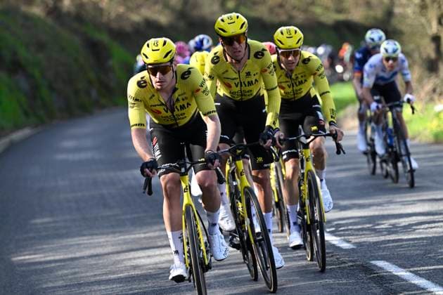 Paris Nice 2026 Stage 5 COLOMBIER-LE-VIEUX, FRANCE - MARCH 12 : Armirail Bruno (FRA) of Team Visma I Lease a Bike leading the peloton during stage 5 of the 84th edition of Paris - Nice an UCI World Tour 2.UWT cycling road race stage for Men Elite of 205.4 km with start in Cormoranche-sur-Saone and finish in Colombier-le-Vieux on March 12, 2026 in Colombier-le-Vieux, France, 12 03 2026 ( Motordriver Guy De Vuyst - Colombier-le-Vieux France  Copyright: xNicoxVereeckenx