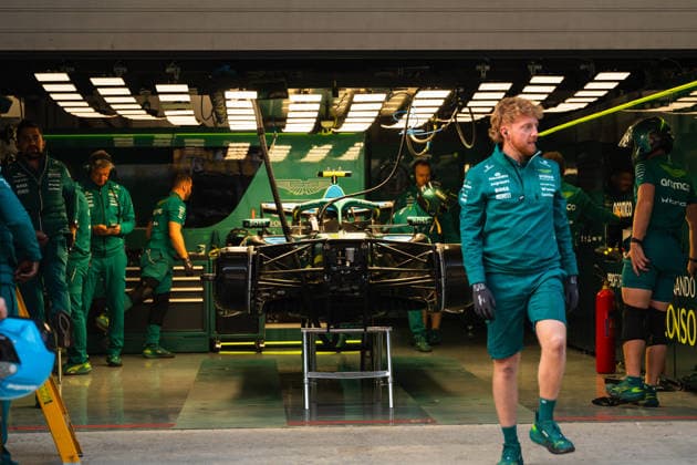Formula 1 Heineken Chinese Grand Prix 2026 Levi Erb OVERTAKE MAXPPP - Shanghai 12 03 2026 Aston Martin Aramco Formula One Team pitlane at the Formula 1 Heineken Chinese Grand Prix 2026, the 2nd round of the 2026 FIA Formula 1 World Championship, WM, Weltmeisterschaft at the Shanghai International Circuit in Shanghai, China, from 12 to 15 March 2026 Shanghai Shanghai International Circuit China  Copyright: xOVERTAKE MAXPPPxLevixErbx OVT202603121476 OVT202603121476
