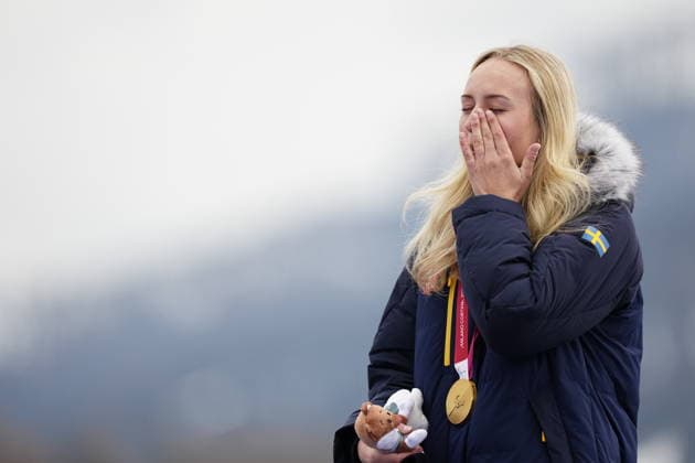 CORTINA, ITALY 20260312 Ebba Arsjö wins gold in the women s giant slalom (standing) at the Paralympics in Tofane Alpine Skiiing Center, Cortina. *** The image is included in the SPORTS PACKAGE. For others PAYMENT IMAGE *** CORTINA ITALY x9200x *** CORTINA, ITALY 20260312 Ebba Arsjö wins gold in the women s giant slalom standing at the Paralympics in Tofane Alpine Skiiing Center, Cortina The image is included in the SPORTS PACKAGE For others PAYMENT IMAGE CORTINA ITALY x9200x  Copyright: xBjörnxLarssonxRosvall TTx PARALYMPICS 2026 GIANT SLALOM