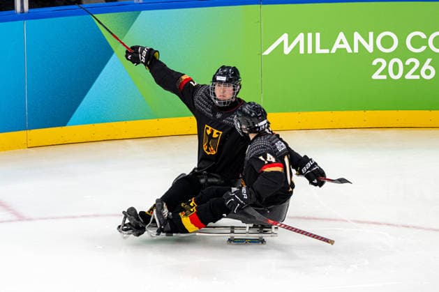 Para Ice hockey, Eishockey - Millano Cortina 2026 Winter Paralympics: Day 6 - Classification Game 5 - 8 Para Ice Hockey - Milano Cortina 2026 Winter Paralympics: Day 6 MILANO SANTAGIULIA ICE HOCKEY ARENA MILANO, ITALY - MARCH 12: Classification Game 5 - 8 Slovakia (SVK) - Germany (GER) GOAL BY SCHRADER Felix (No. 97, Athlet, Forward, 01.03.1997, Club Hannover Ice Lions) (Photo by RALF KUCKUCK) Copyright 2026 Ralf Kuckuck Milano Milano Santagiulia Ice Hockey Arena Italy