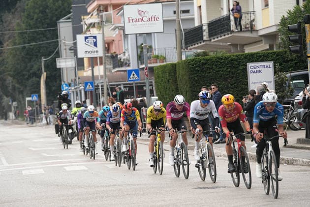 The pack rides during the 213-kilometer Stage 4 of the Tirreno-Adriatico cycling race from Tagliacozzo to Martinsicuro - Italy,- Thursday, March 12, 2026. - cycling .  Copyright: xMarcoxAlpozzi LaPressex
