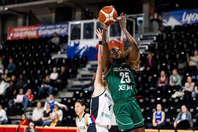 LYON-VILLEURBANNE, FRANCE - MARCH 12: Victoria Macaulay (Nigeria, 25) shoots the ball against Isaem Choi (Republic of Korea, 6) during the FIBA Women™s World Cup Qualifying Tournament match between Republic of Korea (KOR) vs. Nigeria (NGR) at Astroballe on matchday 2 of the FIBA Women™s World Cup Qualifying Tournament on March 12, 2026 in Lyon-Villeurbanne, France. France Copyright: xSteffiexWunderlx