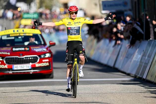 Paris Nice 2026 Stage 5 COLOMBIER-LE-VIEUX, FRANCE - MARCH 12 :Vingegaard Jonas (DEN) of Team Visma Lease a Bike celebrating his victory during stage 5 of the 84th edition of Paris - Nice an UCI World Tour 2.UWT cycling road race stage for Men Elite of 205.4 km with start in Cormoranche-sur-Saone and finish in Colombier-le-Vieux on March 12, 2026 in Colombier-le-Vieux, France, 12 03 2026 ( Motordriver Guy De Vuyst - Colombier-le-Vieux France  Copyright: xNicoxVereeckenx