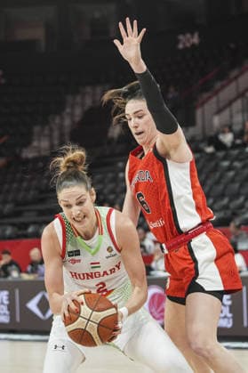 Hungary v Canada - FIBA Women s Basketball World Cup Qualifiers ISTANBUL, TURKIYE – MARCH 12: Hungary s Virag Takacs-Kiss (2) and Canada s Bridget Carleton (6) compete for the ball during the FIBA Women s Basketball World Cup Qualifiers Group C match between Hungary and Canada at the Turkcell Basketball Development Center in Istanbul, Turkiye on March 12, 2026. Beyza Comert Anadolu Istanbul Turkey. Editorial use only. Please get in touch for any other usage.  Copyright: x2026xAnadoluxBeyzaxComertx