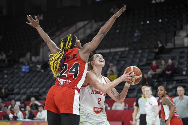 Hungary v Canada - FIBA Women s Basketball World Cup Qualifiers ISTANBUL, TURKIYE – MARCH 12: Hungary s Virag Takacs-Kiss (2) and Canada s Aaliyah Edwards (24) compete for the ball during the FIBA Women s Basketball World Cup Qualifiers Group C match between Hungary and Canada at the Turkcell Basketball Development Center in Istanbul, Turkiye on March 12, 2026. Beyza Comert Anadolu Istanbul Turkey. Editorial use only. Please get in touch for any other usage.  Copyright: x2026xAnadoluxBeyzaxComertx